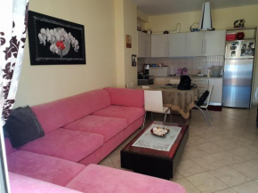Aurora s home, Sarandë